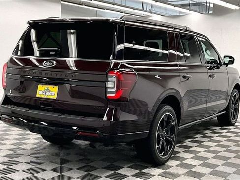 Used 2023 Ford Expedition Max Limited image 13