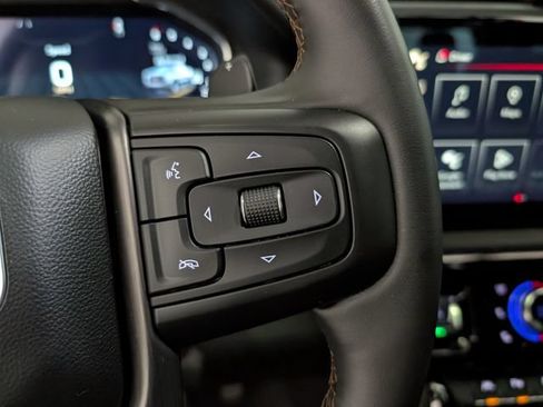Used 2024 GMC Sierra 1500 AT4 w/ Technology Package AWD/4WD image 19