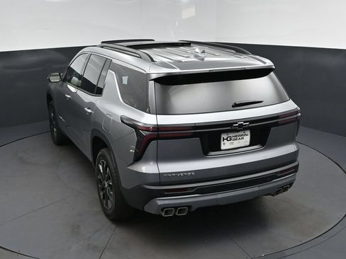 New 2026 Chevrolet Traverse LT w/ Sun and Wheel Package FWD image 33