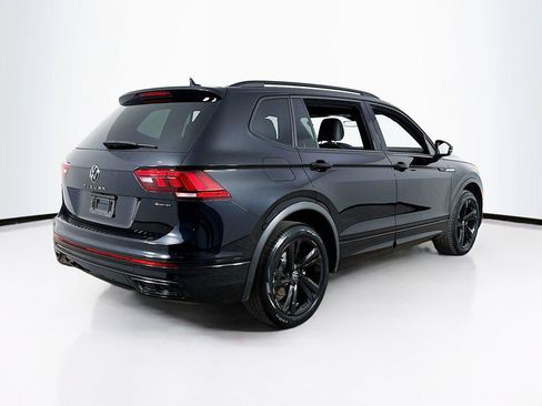 Certified 2024 Volkswagen Tiguan SE R-Line AWD/4WD image 5