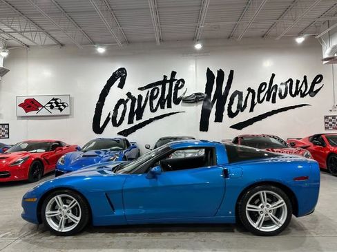 Used 2009 Chevrolet Corvette Coupe image 2