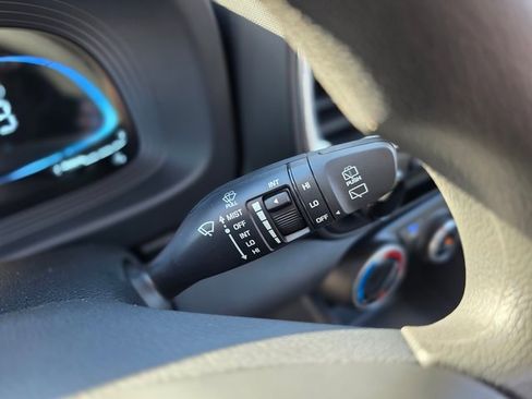 New 2026 Hyundai Venue SE image 30