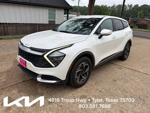 Certified 2023 Kia Sportage LX FWD image 3