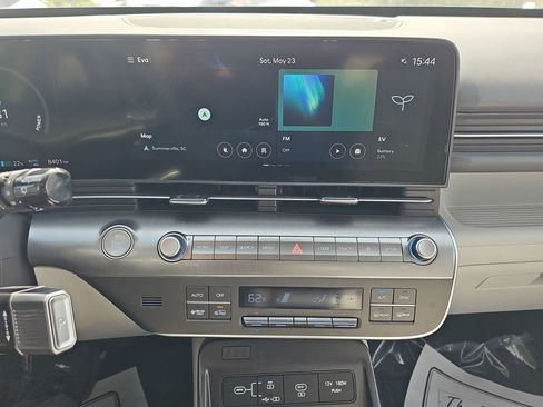 Used 2024 Hyundai Kona SE FWD image 24