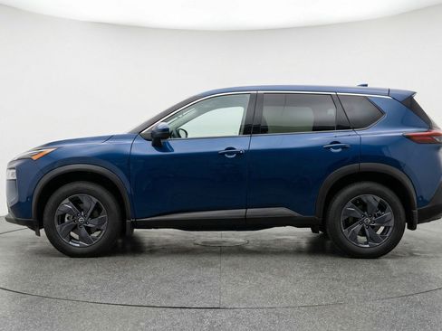 Used 2025 Nissan Rogue SV FWD image 5