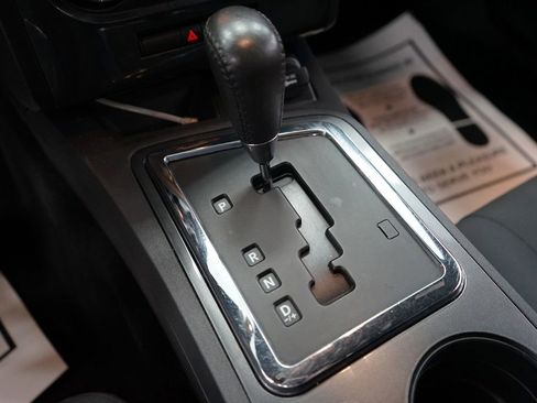 Used 2010 Dodge Challenger SE RWD image 33