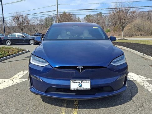 Used 2022 Tesla Model X Plaid image 2