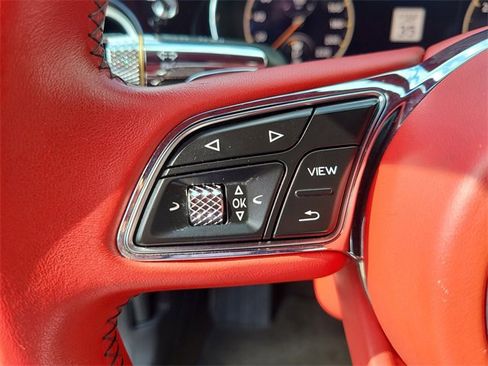 Used 2021 Bentley Flying Spur V8 image 31