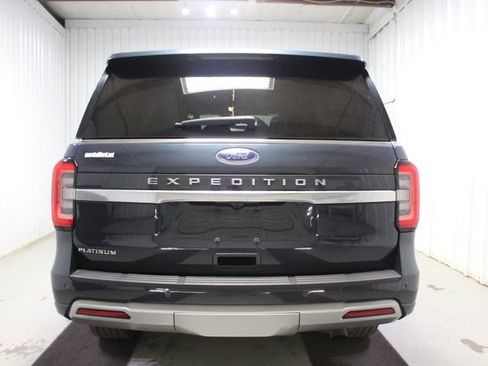 Used 2023 Ford Expedition Platinum RWD image 5
