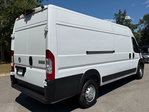 Used 2023 RAM ProMaster 3500 w/ Convenience Group image 4