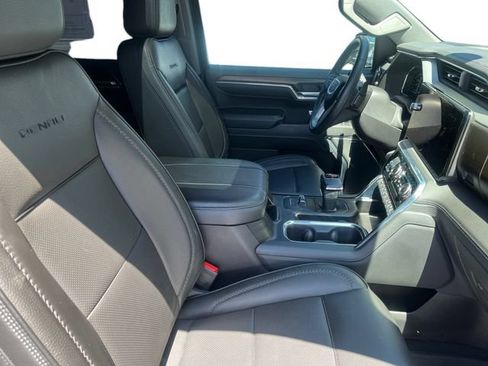 Used 2024 GMC Sierra 1500 Denali w/ Denali Reserve Package AWD/4WD image 12