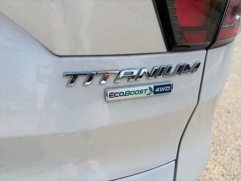 Used 2017 Ford Escape Titanium AWD/4WD image 4