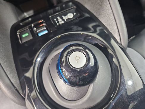 Used 2021 Nissan Leaf SL Plus FWD image 24