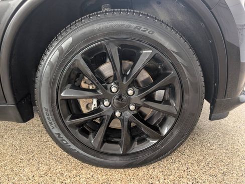 Used 2017 Dodge Durango R/T w/ Blacktop Package AWD/4WD image 20