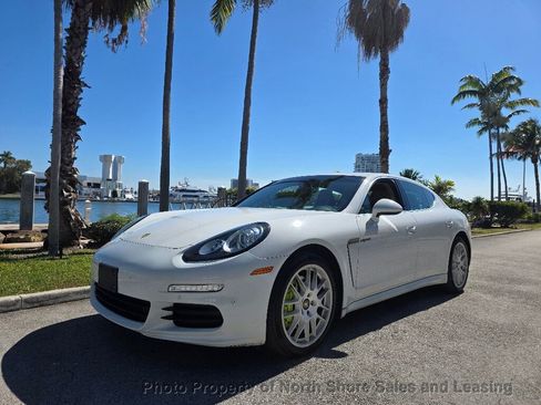 Used 2015 Porsche Panamera S image 35