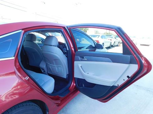 Used 2018 Hyundai Sonata SE image 38