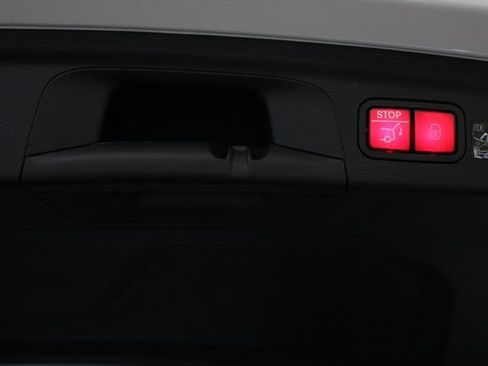 New 2025 Mercedes-Benz GLE 450 4MATIC image 9