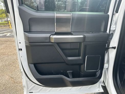 Used 2019 Ford F150 4x4 SuperCrew image 24