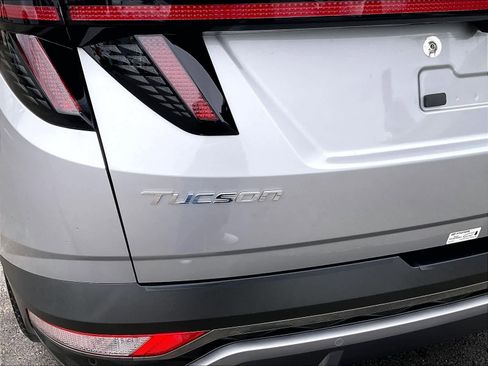 Used 2024 Hyundai Tucson Limited image 48