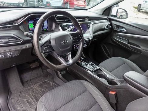 Used 2022 Chevrolet Bolt EUV LT w/ Comfort Package image 11