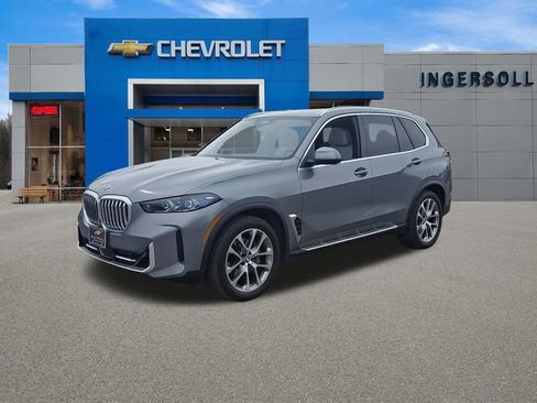 Used 2025 BMW X5 xDrive40i AWD/4WD image 38