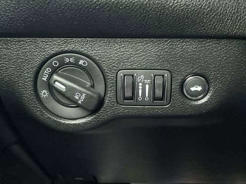 Used 2021 Dodge Challenger R/T Scat Pack w/ T/A Package image 17