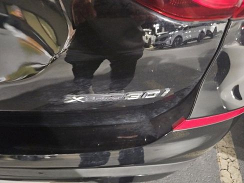 Used 2021 BMW X3 xDrive30i w/ Convenience Package image 9