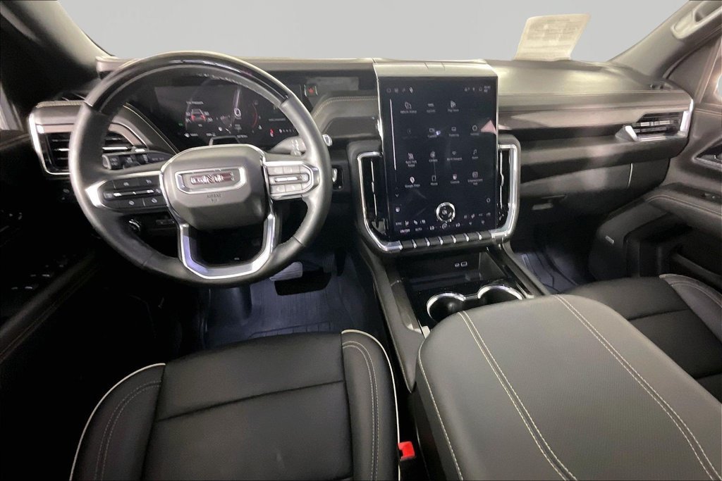 Used 2025 GMC Yukon XL Elevation w/ Elevation Premium Package AWD/4WD image 7