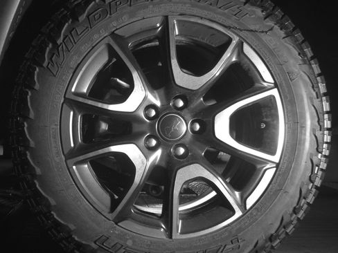 Used 2025 Jeep Compass Trailhawk AWD/4WD image 14