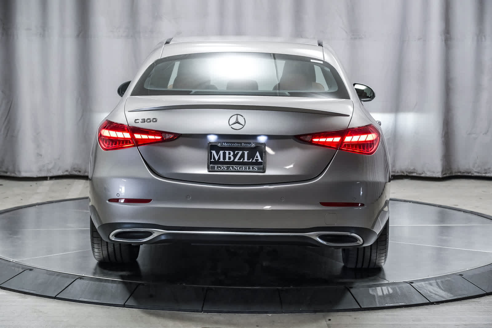 Used 2024 Mercedes-Benz C 300 Sedan image 3