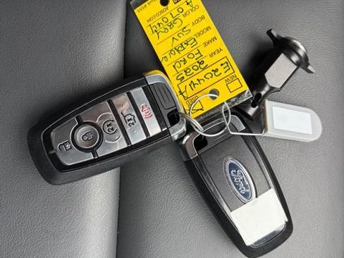Used 2025 Ford Explorer Active w/ Active Comfort Package RWD image 31