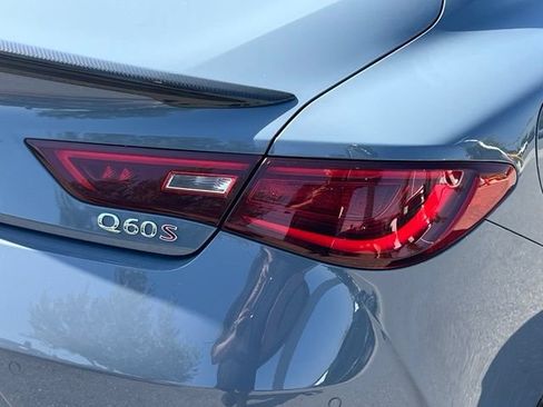 Certified 2022 INFINITI Q60 Red Sport 400 w/ Carbon Fiber Package RWD image 32