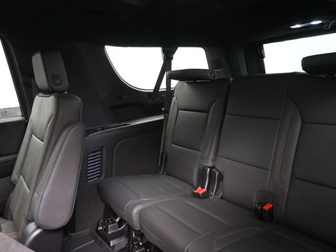 New 2026 Chevrolet Suburban High Country AWD/4WD image 9
