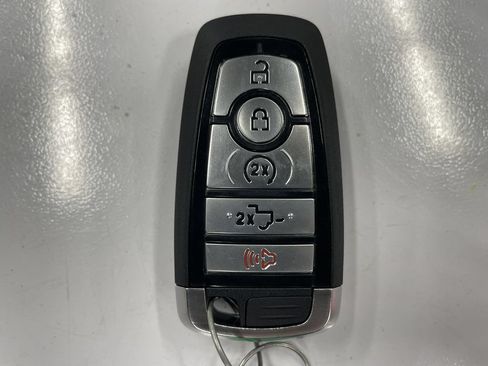 Used 2023 Ford F350 Lariat w/ Lariat Ultimate Package AWD/4WD image 12