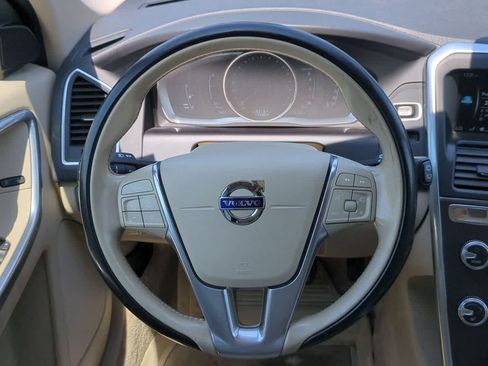 Used 2016 Volvo XC60 T6 AWD/4WD image 23