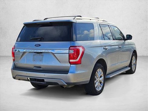 Used 2020 Ford Expedition XLT w/ Equipment Group 202A RWD image 5