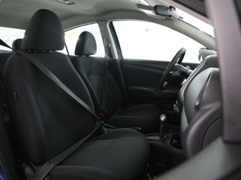 Used 2013 Nissan Versa SV w/ Convenience Pkg FWD image 41