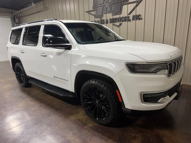 Used 2024 Jeep Wagoneer 4WD image 6