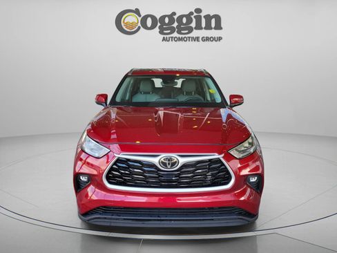 Used 2020 Toyota Highlander XLE image 5