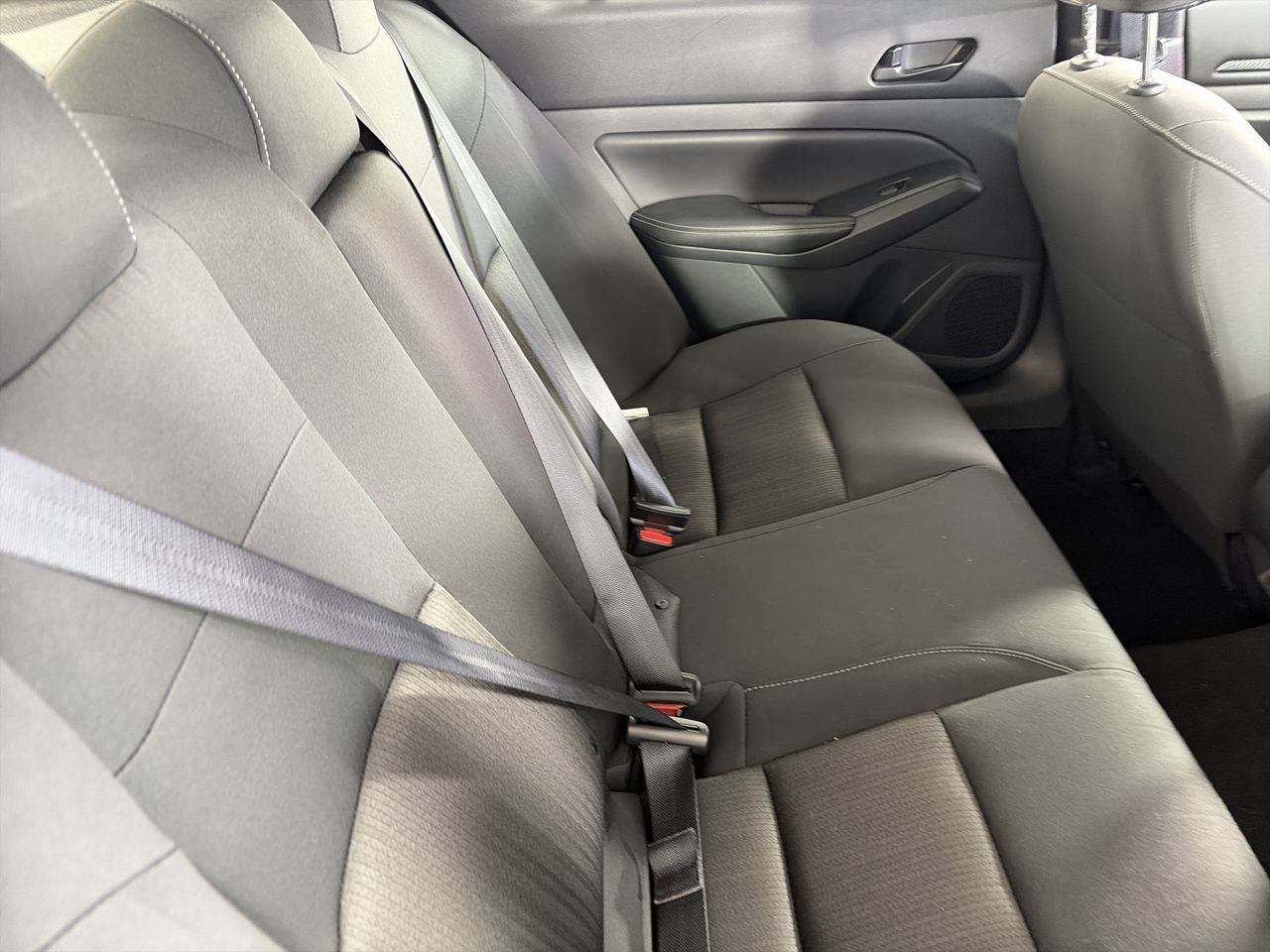 Used 2025 Nissan Altima 2.5 SV FWD image 23