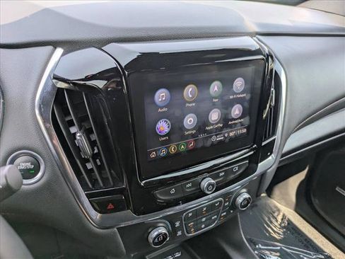 Used 2023 Chevrolet Traverse RS AWD/4WD image 12