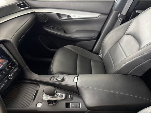Used 2021 INFINITI QX50 Luxe FWD image 19