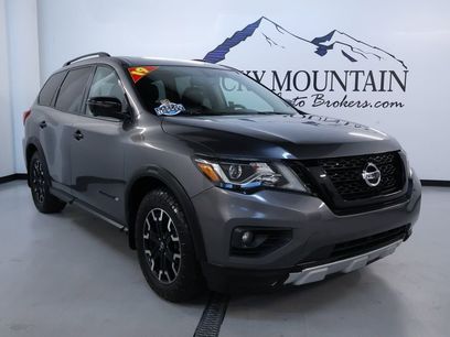 Used 2019 Nissan Pathfinder SL