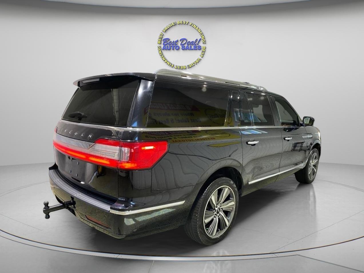 Used 2019 Lincoln Navigator L Reserve AWD/4WD image 4