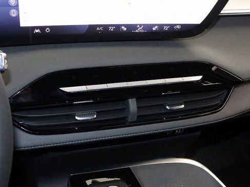 New 2026 Buick Enclave Preferred w/ LPO, Floor Liner Package image 22