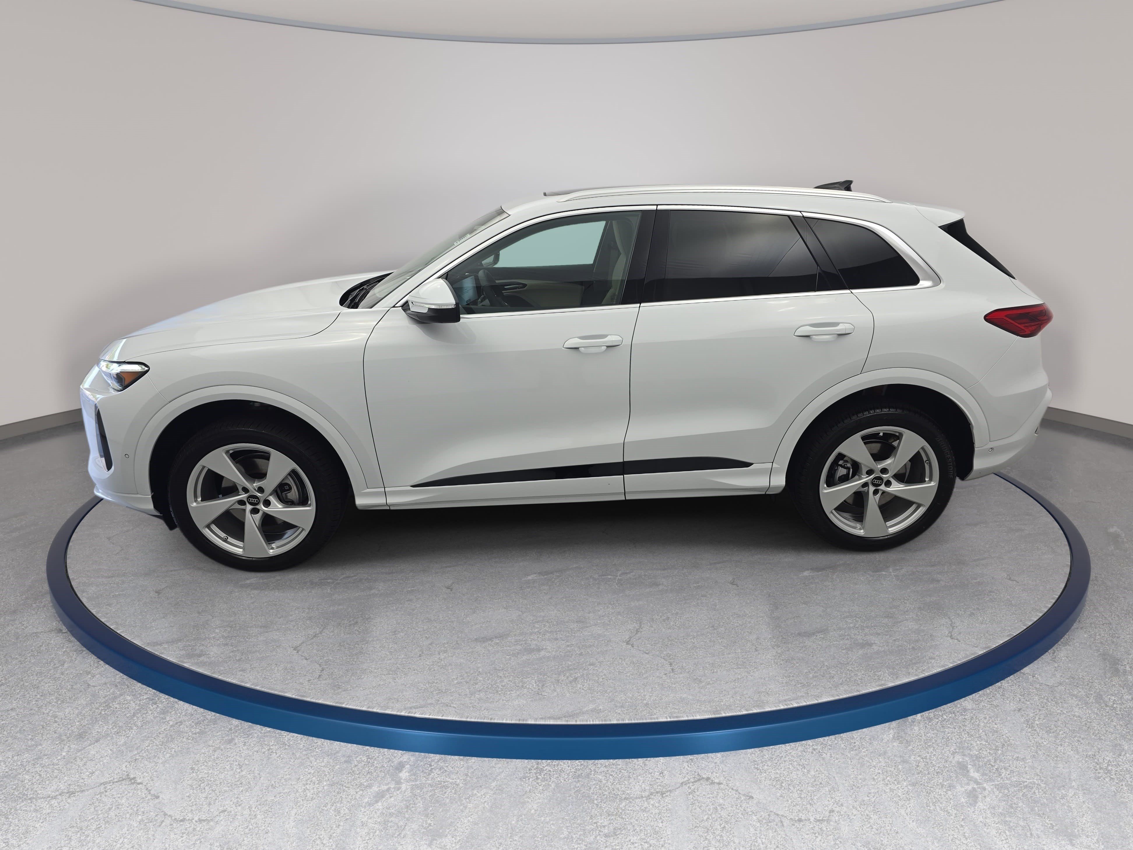New 2026 Audi Q5 Premium Plus AWD/4WD image 8