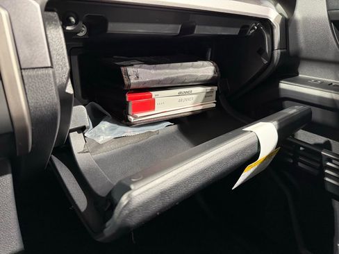 New 2026 Toyota 4Runner SR5 image 28