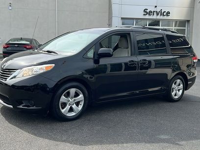 Used 2013 Toyota Sienna LE