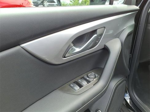 Used 2023 Chevrolet Blazer LT w/ Convenience Package image 17