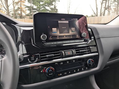 New 2025 Nissan Pathfinder SV w/ SV Premium Package image 12